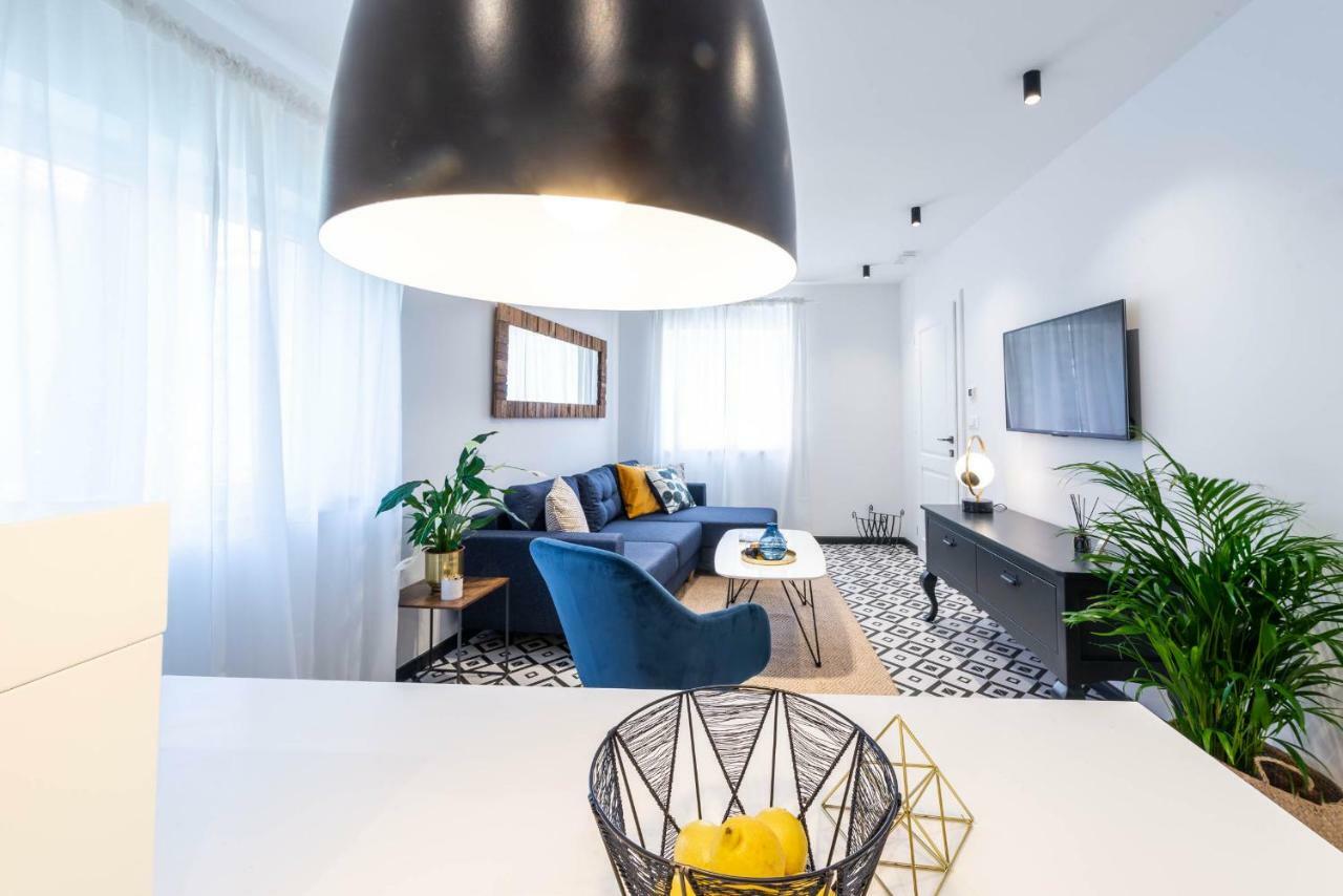 Sun And Stone Apartment ซัฟทัท ภายนอก รูปภาพ