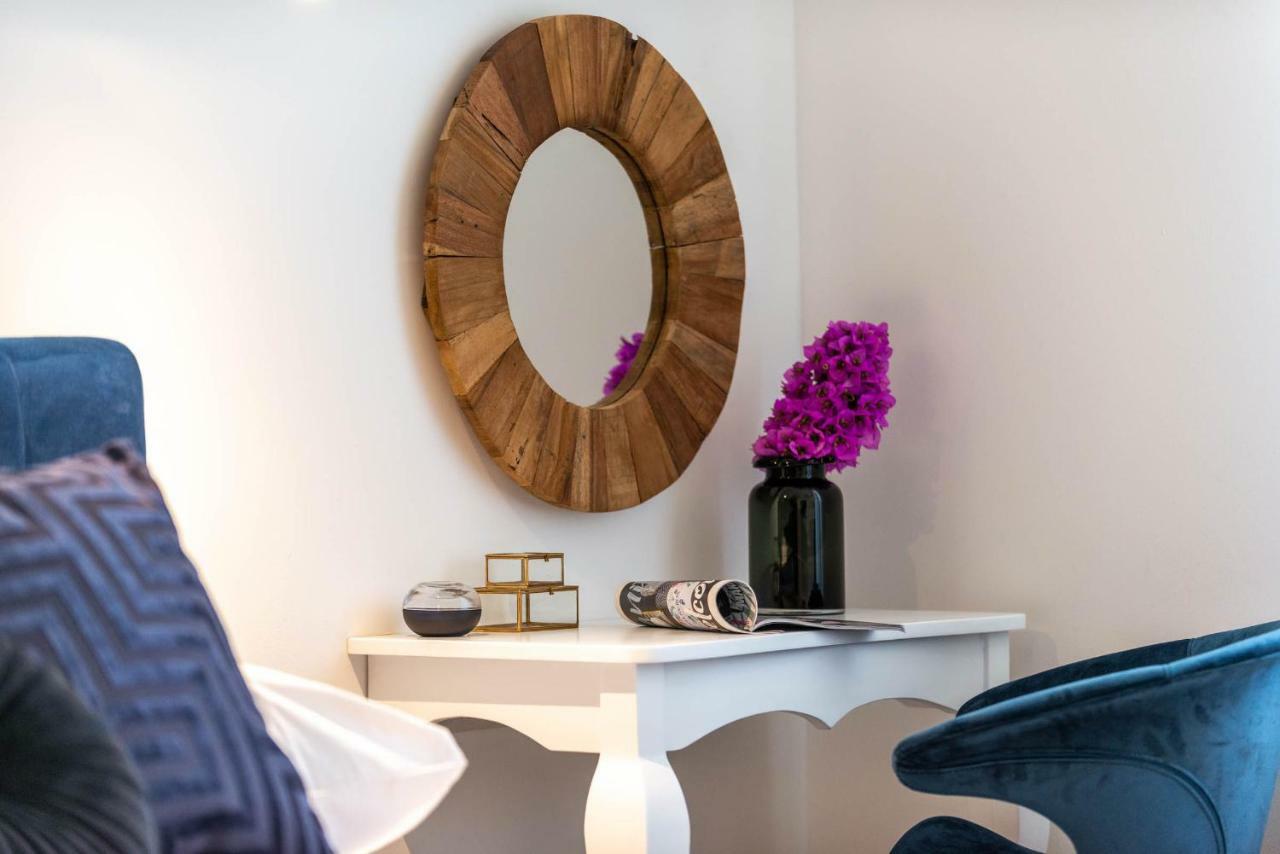 Sun And Stone Apartment ซัฟทัท ภายนอก รูปภาพ