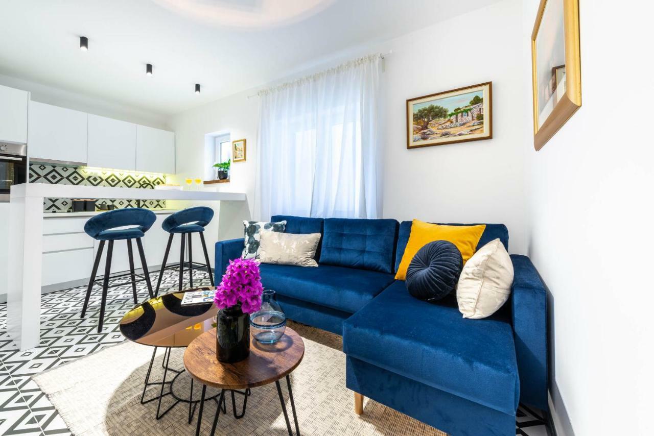 Sun And Stone Apartment ซัฟทัท ภายนอก รูปภาพ