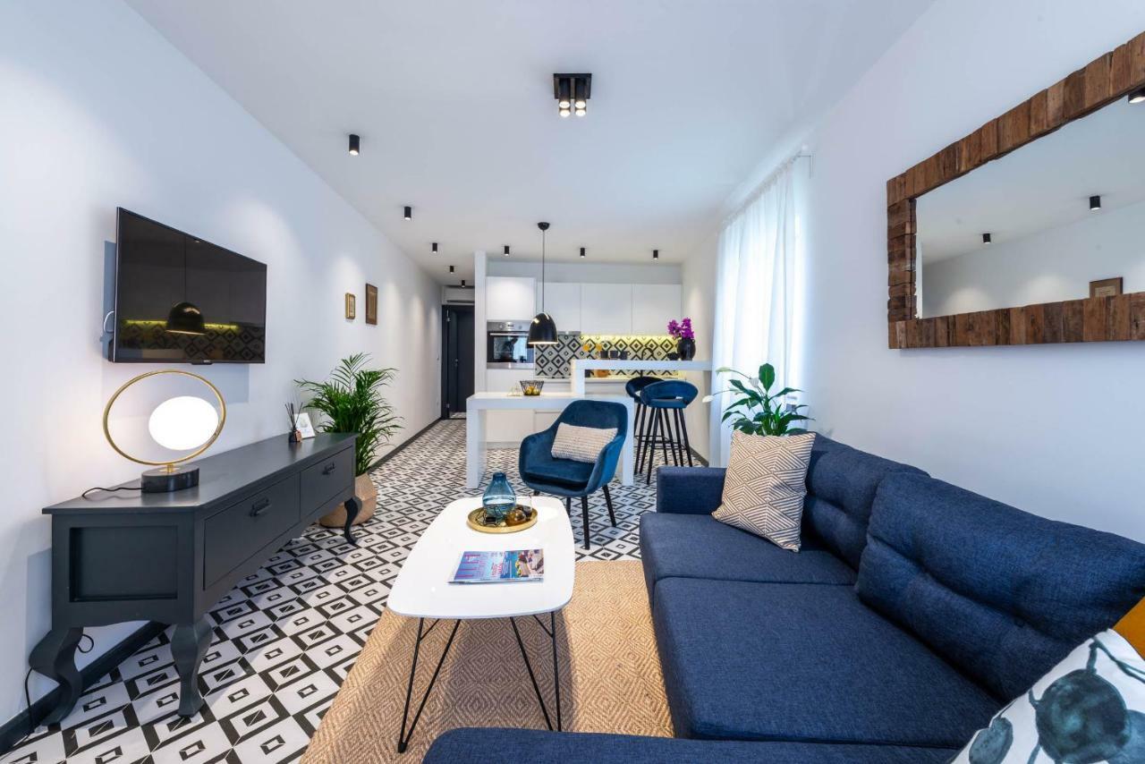 Sun And Stone Apartment ซัฟทัท ภายนอก รูปภาพ